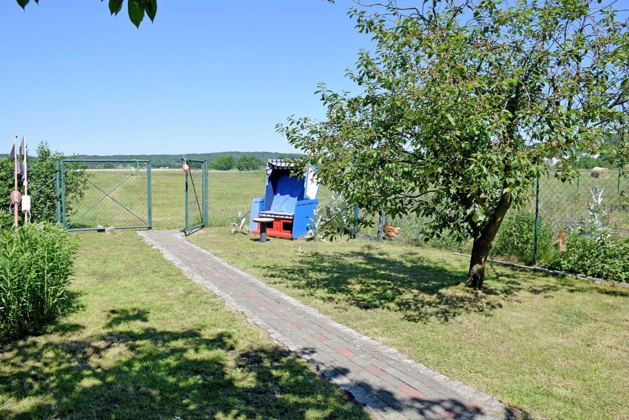 Ferienwohnungen In Baabe Beim Fischer Екстериор снимка